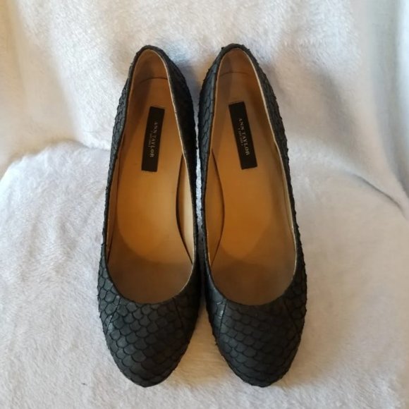 Ann Taylor Black Stiletto Pump Heels Size 8 M - Picture 2 of 11